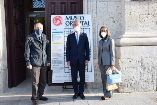 VISITA DEL EMBAJADOR HIRAMATSU AL MUSEO ORIENTAL DE VALLADOLID